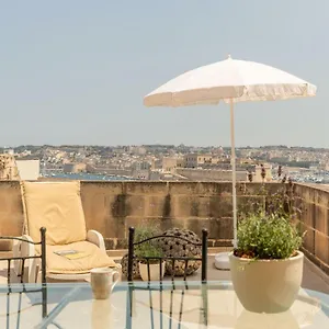 Penthouse , Valletta Malta